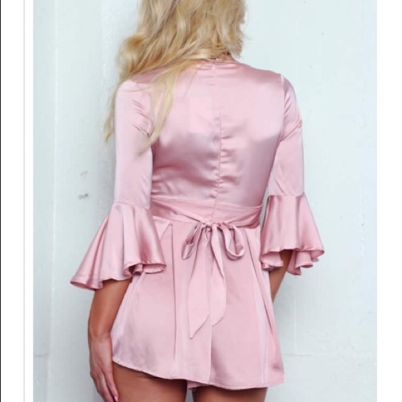 NWT Pink Bell Sleeve Romper - Picture 2 of 3